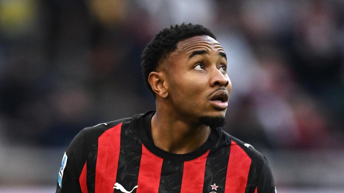 Calciomercato Roma - Milan, Leao e Nkunku non convocati per il match con il Manchester United: il motivo