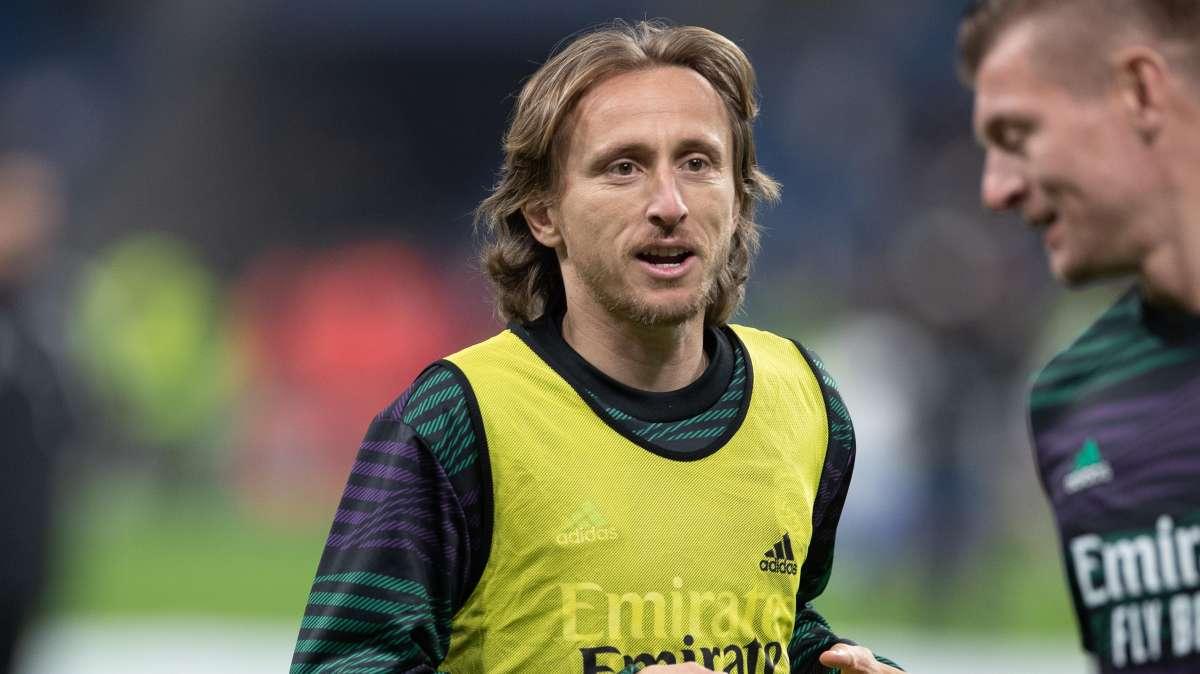 Real Madrid, addio a Modric? Il suo rinnovo dipende da Kroos e... Bellingham