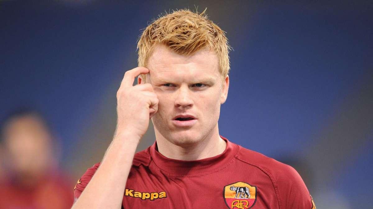 I giocatori parlano a Trigoria. Menez: "Dobbiamo vincere". Riise ritrova il sorriso: "Grazie per il sostegno, sono molto più tranquillo". I tifosi incitano Montella