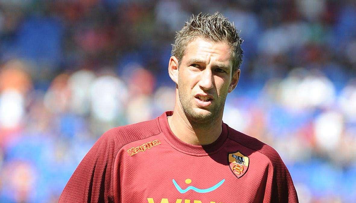 Ag. Stekelenburg: "Se continua a essere una seconda scelta va via subito"