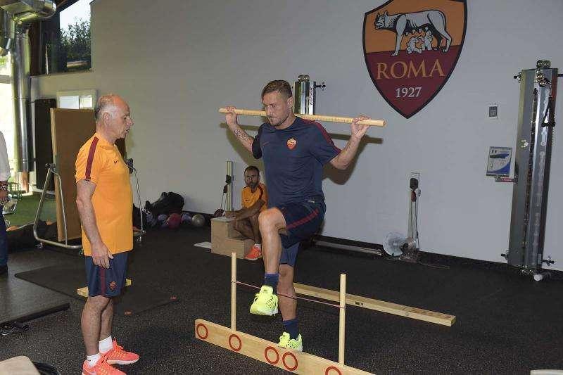TRIGORIA - Test fisici in palestra sulle articolarità per i giocatori