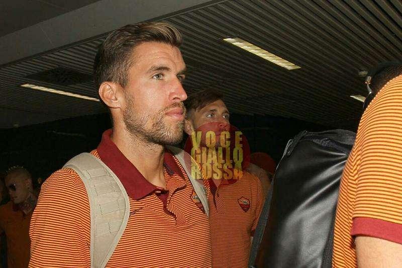 Instagram, Strootman posta una foto dell'allenamento con Totti