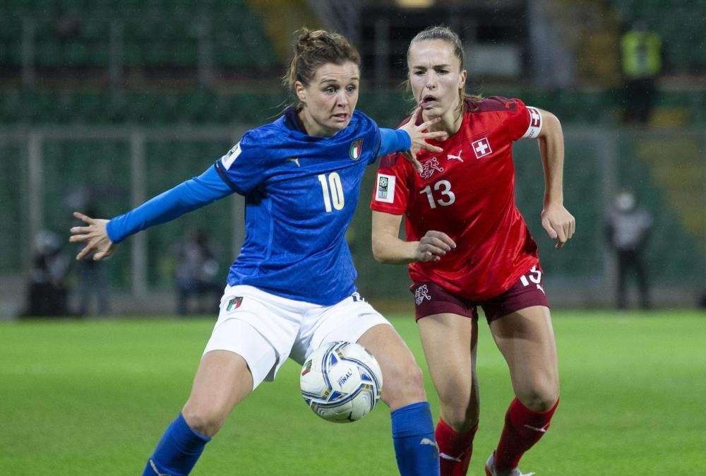 Pallone Azzurro 2021, vincono Chiesa e Girelli