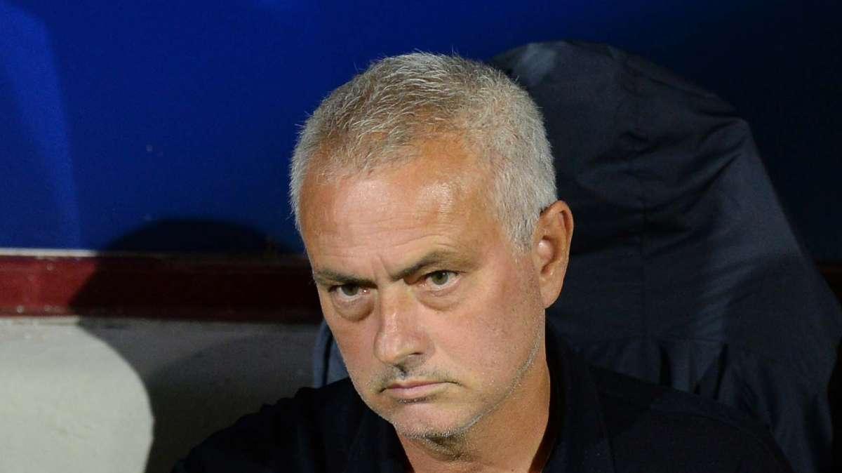 Roma-Inter - L'attesa dei tifosi: "Mourinho-Roma matrimonio troppo scomodo per questo calcio"