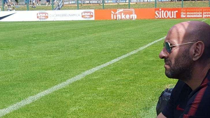 Salgono le quotazioni di Bailey. L'agente: "Il futuro di Leon si conoscerà presto". Il DS del Bayer Leverkusen: "Sono solo voci"