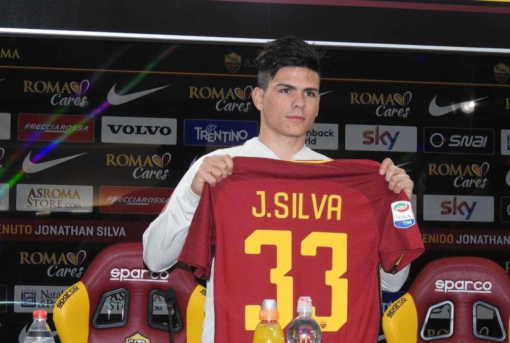 TRIGORIA - Jonathan Silva: "Sono in un grande club. Voglio essere a disposizione il prima possibile". FOTO! VIDEO!