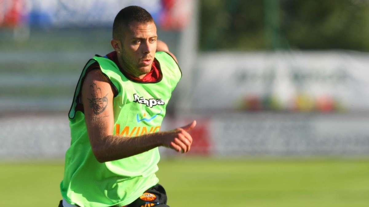 Menez in gruppo. Non si sono allenati Juan, Pizarro e Vucinic, il montenegrino non è in dubbio per Roma-Fiorentina
