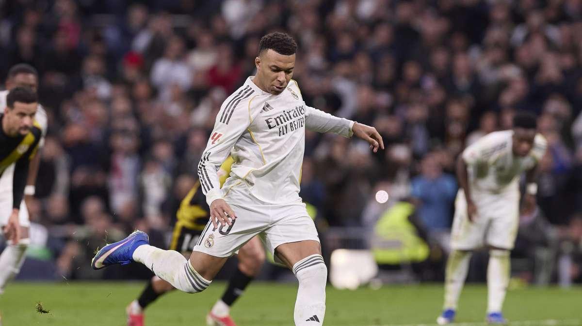Real Madrid, Mbappé invia l'ufficiale giudiziario al Psg: "Mi deve 5,9 milioni"
