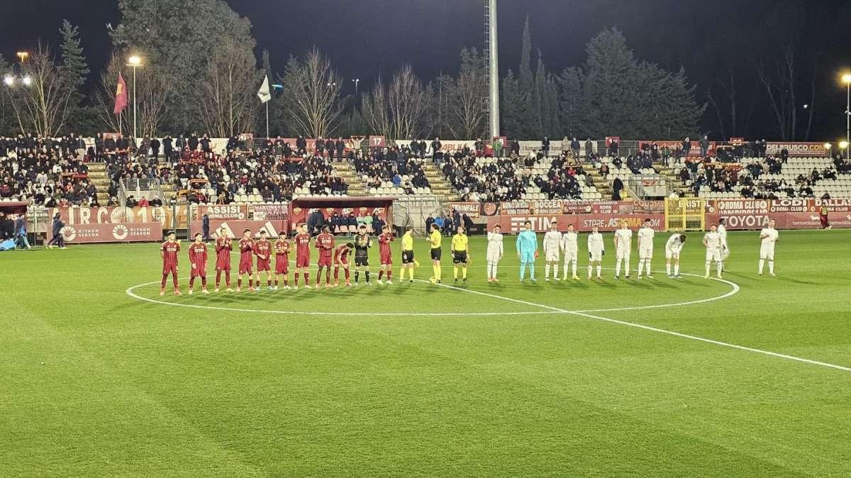 PRIMAVERA 1 - Roma-Lazio 1-0 - I giallorossi vincono il derby e si riprendono il primo posto 