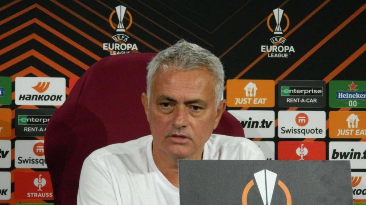 ESTADIO MUNICIPAL DE ANOETA - Mourinho: "Domani è la partita più importante della stagione. Giocare nella tempesta perfetta ci carica, non abbiamo paura dell'ambiente"
