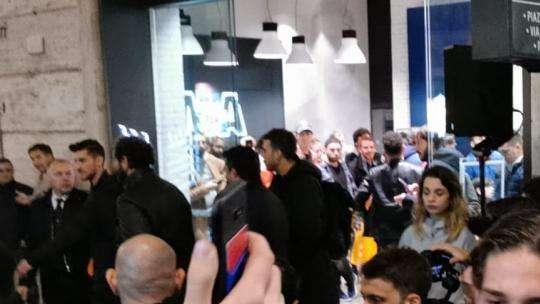 VIA DEL CORSO - Evento "Art Sport Roma" al Nike Store, Zaniolo: "La maglia blu è la mia preferita". FOTO! VIDEO!