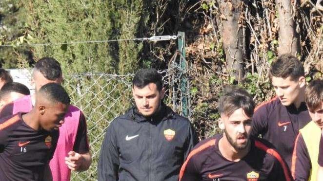 Primavera, Pezzella: "La storia della somiglianza con Pjanic nasce da un siparietto con Nainggolan. Il mio idolo è De Rossi, che emozione il riscaldamento all'Olimpico in Roma-Empoli"