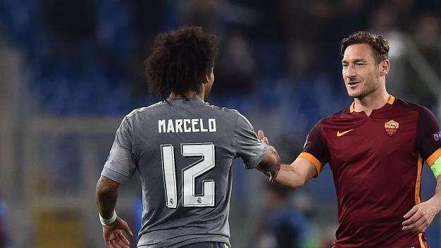 Colloquio Totti-Spalletti al termine dell'allenamento odierno