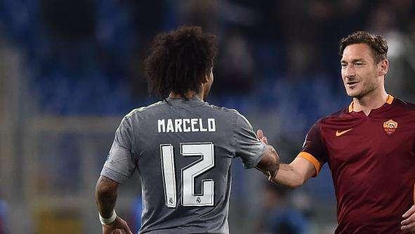 As: "Oggi il Bernabeu potrebbe dire addio al mito di Totti". Un'intera pagina di Marca dedicata al Capitano