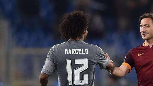 Teo Teocoli: "Totti forever young per eccellenza del calcio"