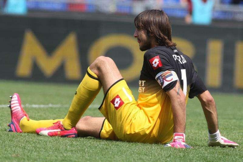 Perin, probabile intervento alla spalla