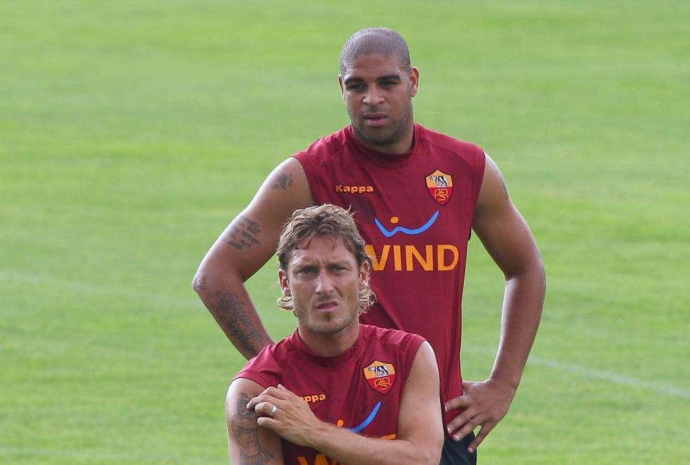 Totti e Adriano nelle figurine  "Calciatori Adrenalyn XL"
