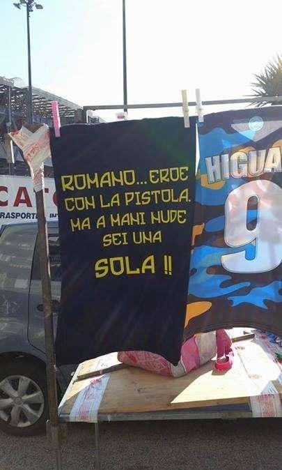 Scontri Coppa Italia, magliette polemiche in vendita al San Paolo. FOTO!