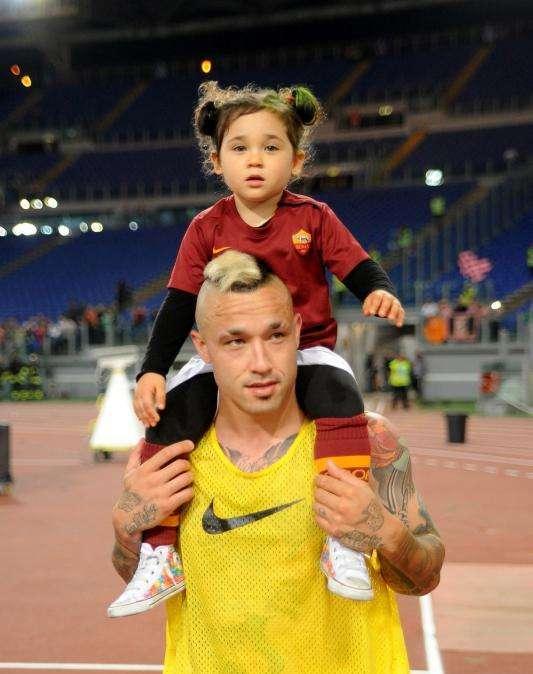 Mediaset - La strategia della Roma per Nainggolan
