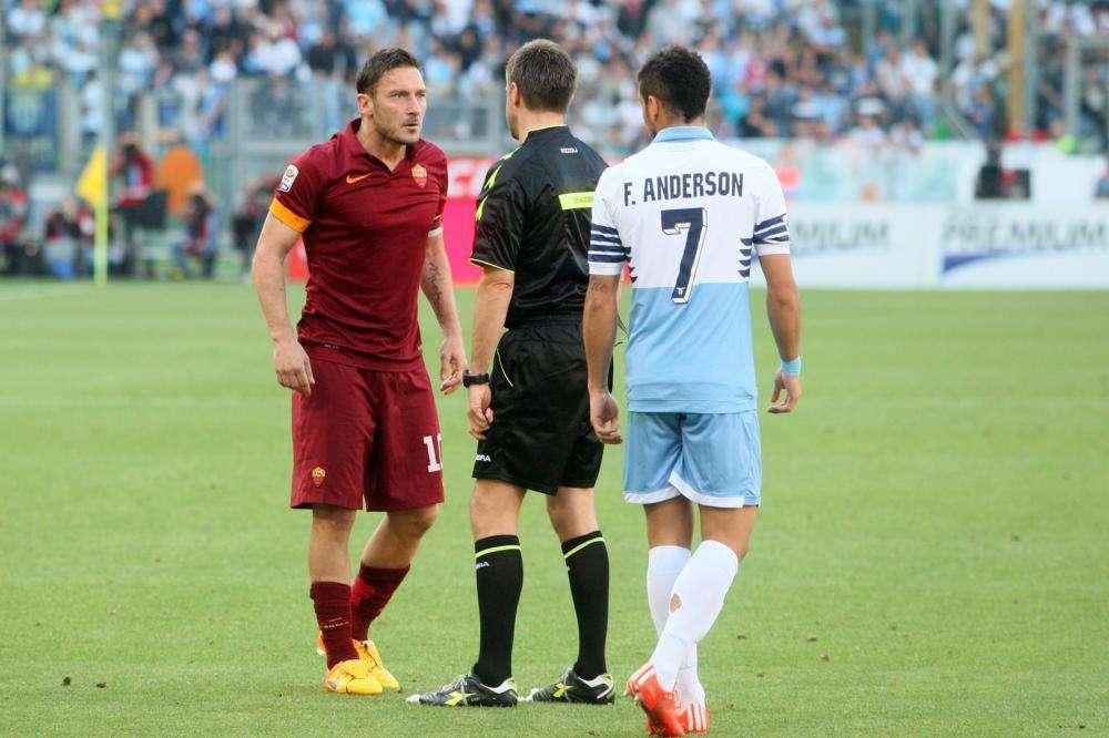 Accadde oggi - De Rossi: "La storia d'amore con la Roma non finirà". Pallotta: "Non credo Baldini voglia tornare". Rizzoli: "Dopo la lite con Totti pensai di smettere"
