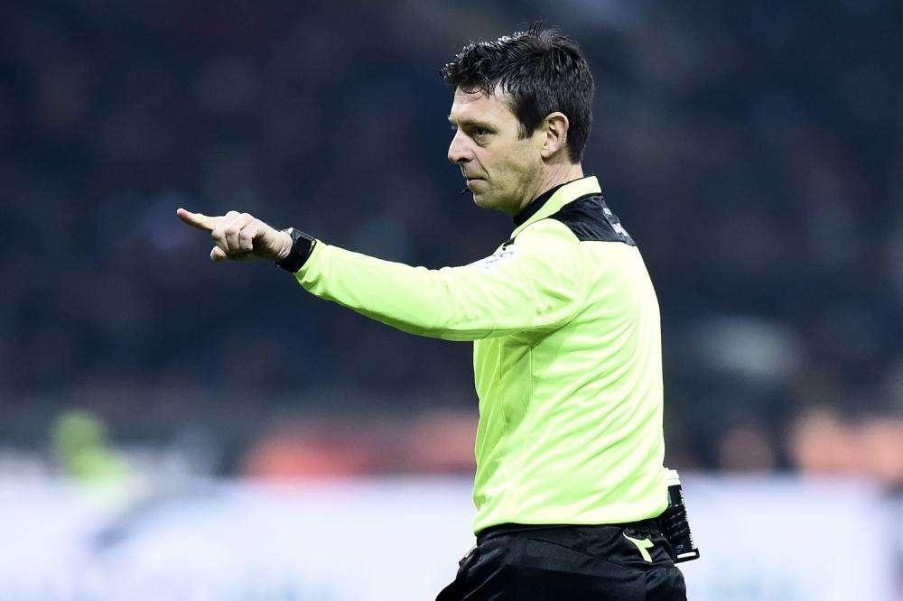 Roma-Napoli - La moviola: involontario il mani di De Rossi, ok i cartellini