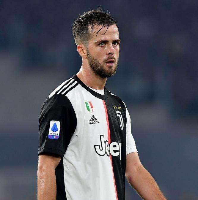 Juventus, Pjanic: "Inter, Lazio e Roma concorrenti forti"