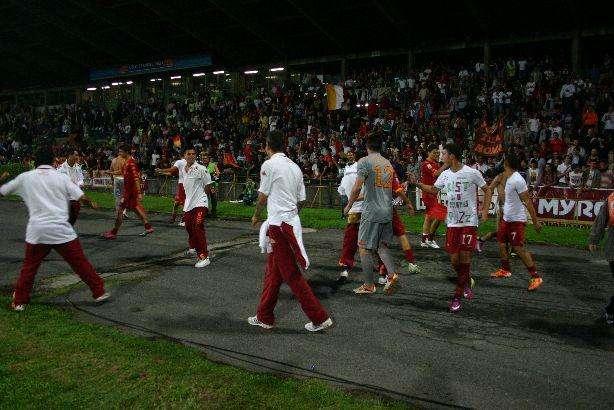Centinaia di cuori giallorossi trascinano la Roma alla vittoria!