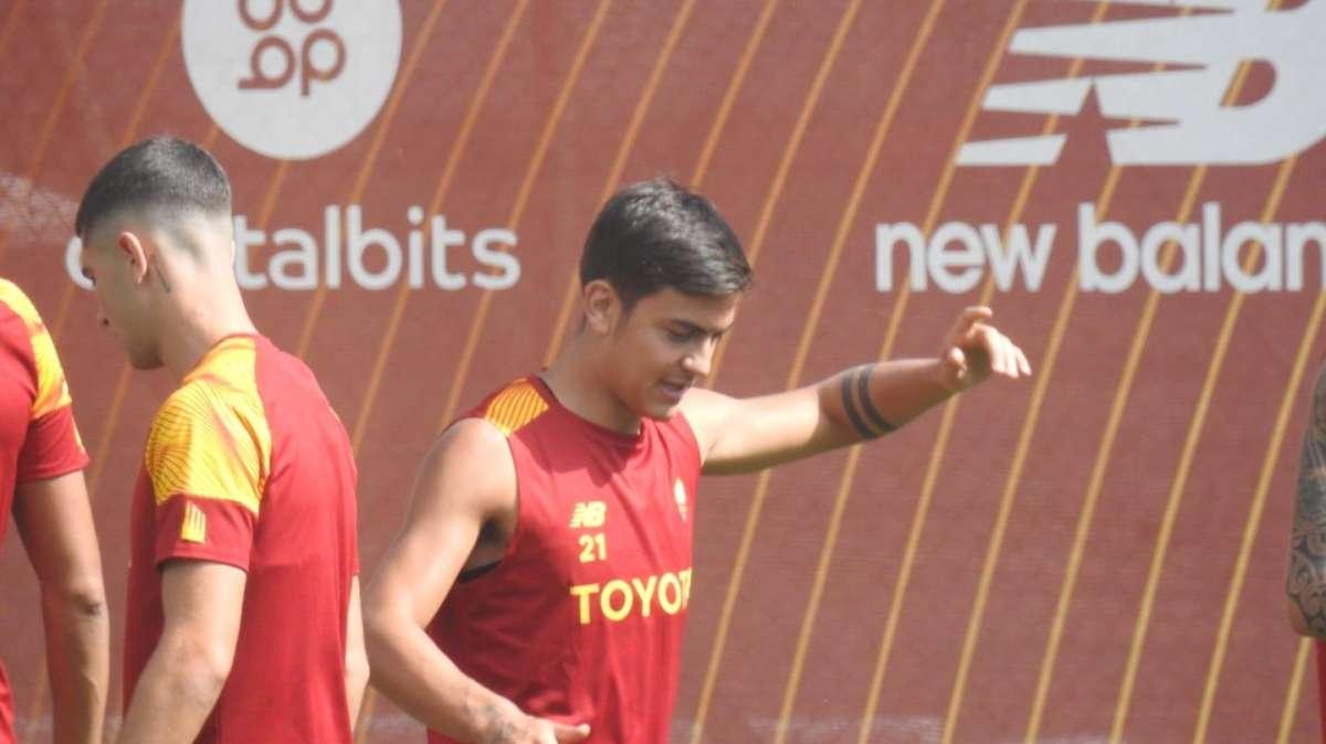 Dybala si allena in palestra: "Sii forte"