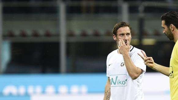 Futuro Buffon, chiacchierata con Totti, ma la Roma non è interessata