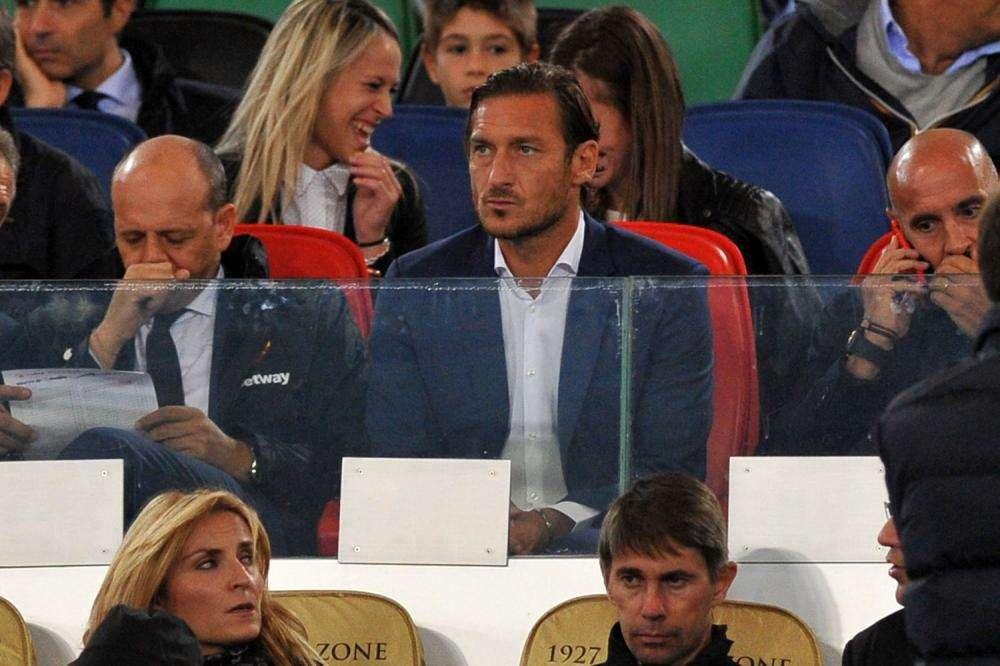 Milan, Maldini: "Totti tra i 3 avversari più forti mai affrontati"