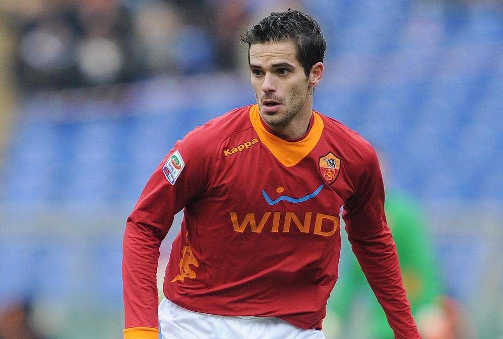 Trigoria - Assenti Gago e Burdisso, Viviani in gruppo. Difficile la presenza di Gago contro il Siena