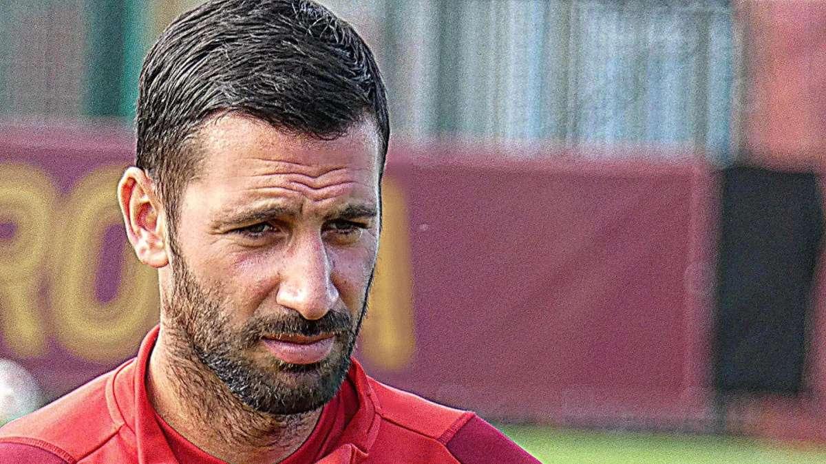 Roma-Napoli, parte dello staff di Mourinho è influenzato