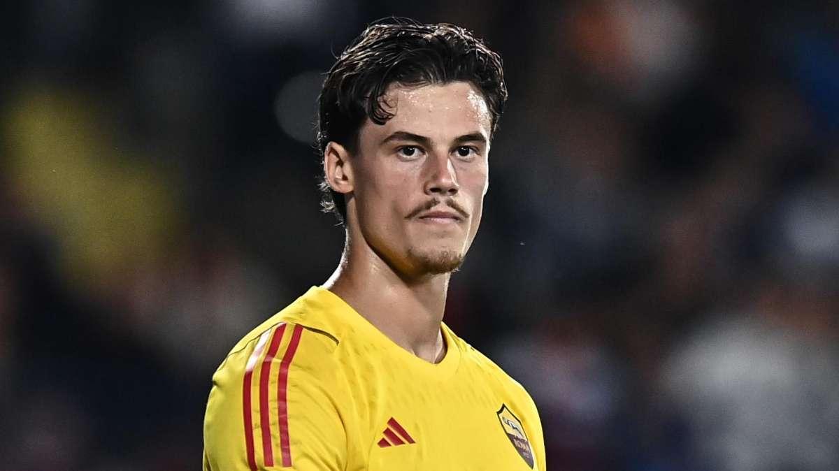 Svilar su Instagram: "Siamo preparati, ripartiamo tutti uniti. Forza Roma"