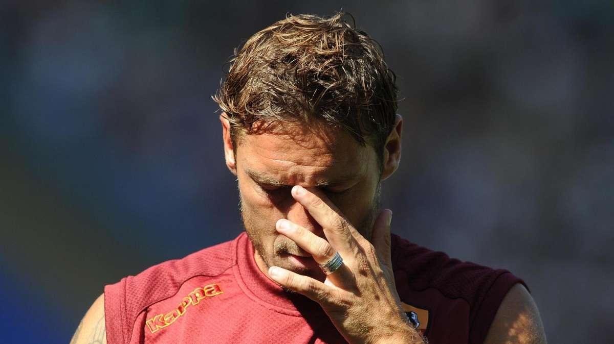 Totti si arrende, ecco chi lo sostituisce