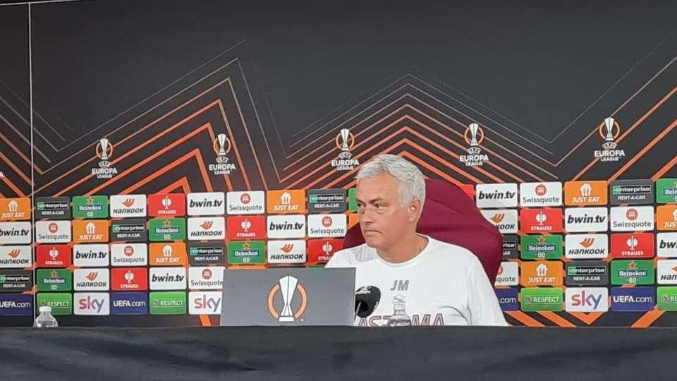 TRIGORIA - Mourinho: "Dybala sta bene e gioca, per Pellegrini vediamo. Abraham e Belotti? Calciatori bravi possono giocare insieme"