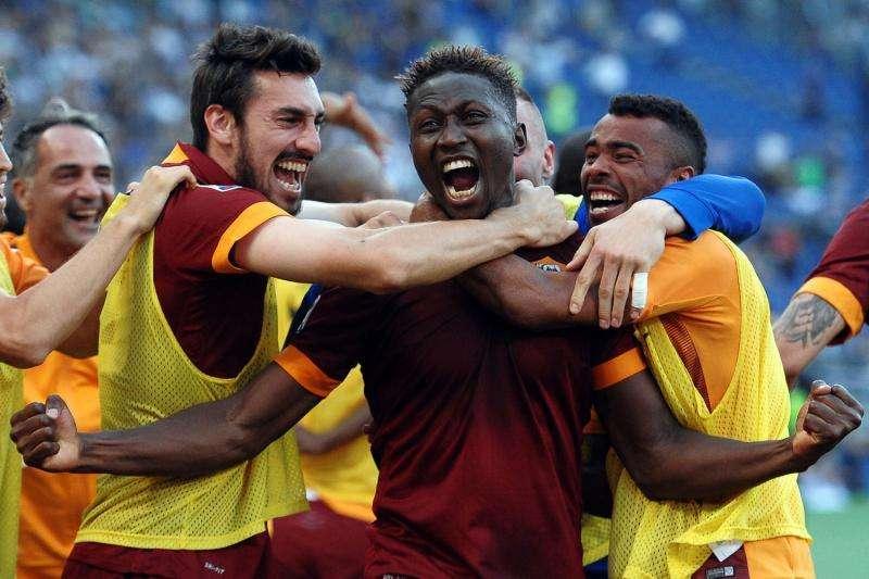 Lazio-Roma 1-2 - Iturbe e Yanga-Mbiwa regalano ai giallorossi derby e secondo posto! FOTO! VIDEO!