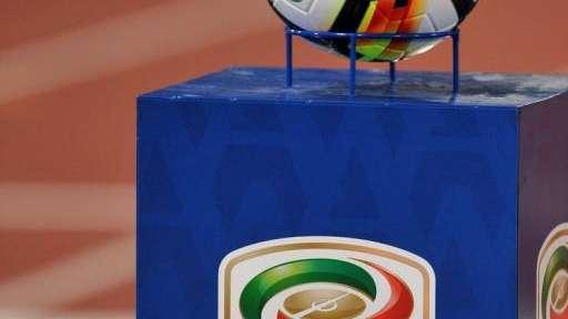 Serie A - Pari all'Olimpico e Juventus campione d'Italia. Il Napoli si impone 0-2 a Genova