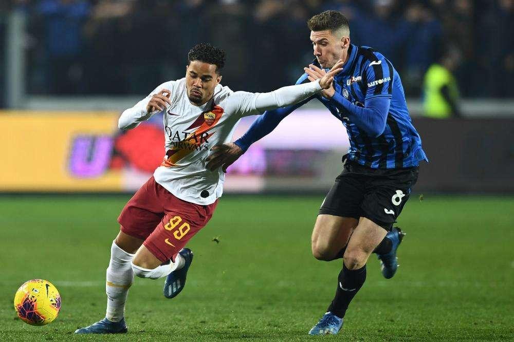 Instagram, Kluivert: "Andiamo avanti a testa alta"