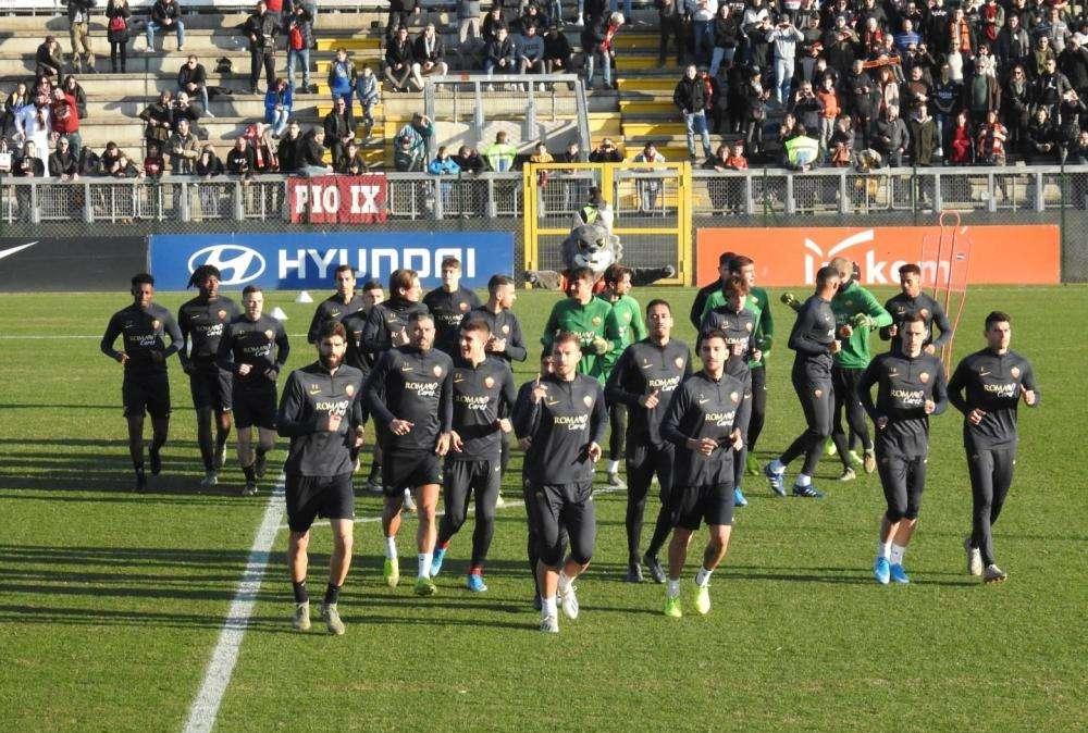 TRE FONTANE - Sessione tecnico-tattica con partitella a campo ridotto. Fonseca: "Orgogliosi dei tifosi". FOTO! VIDEO!