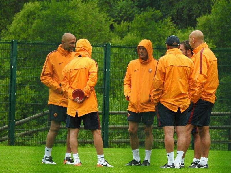 Domenichini: "Importante non avere guai fisici in ritiro". Savorani: "Alisson è molto reattivo, lavoriamo sul gioco con i piedi"