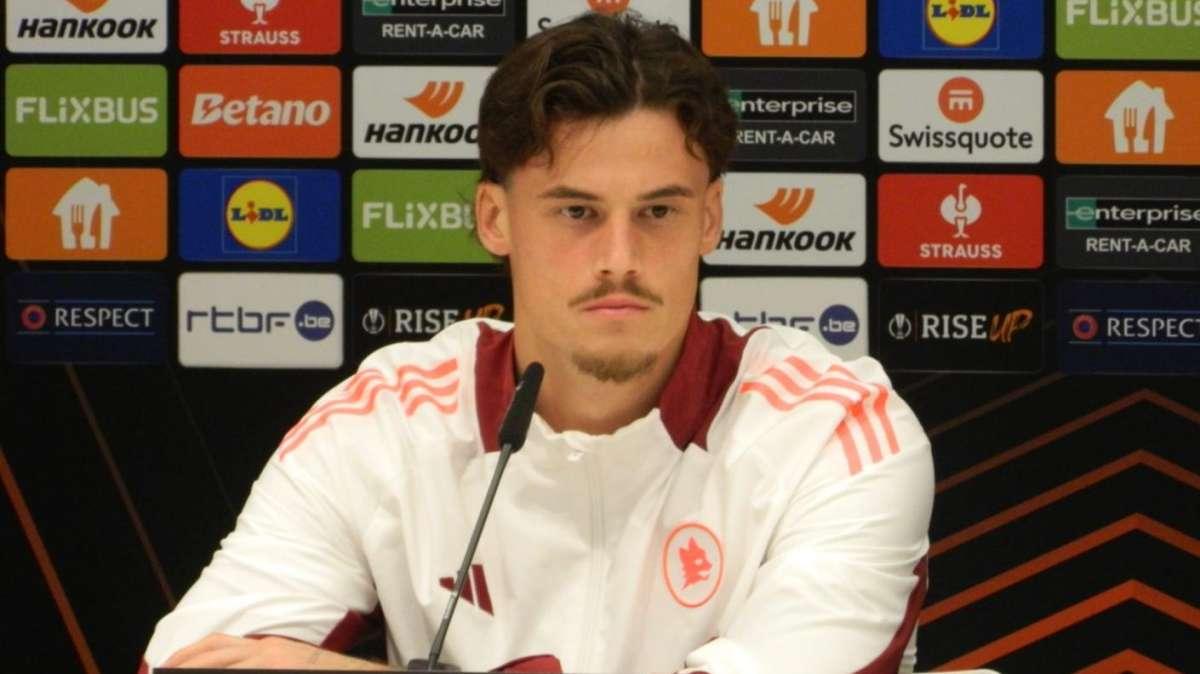 Conferenza stampa - Svilar: "Ci stiamo adattando ma andrà bene. Domani vogliamo iniziare a vincere"