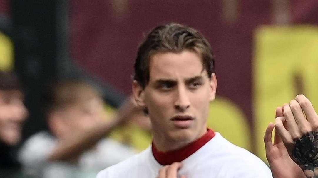 Bove: "Il calcio è più di una partita. L'affetto ricevuto mi ha dato una forza incredibile. Ci vediamo presto in campo"