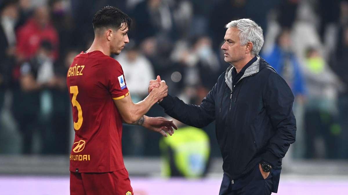 Mourinho saluta Ibanez: "Sii felice, lo so che ti mancherò. Goditi l'Arabia Saudita"