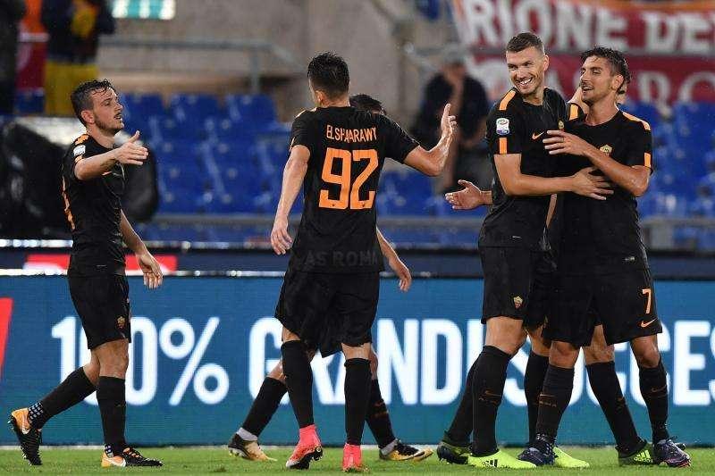 Roma-Hellas Verona 3-0 - Dominio giallorosso con il gol di Nainggolan e la doppietta di Dzeko. Scaligeri terminano in 10. FOTO!