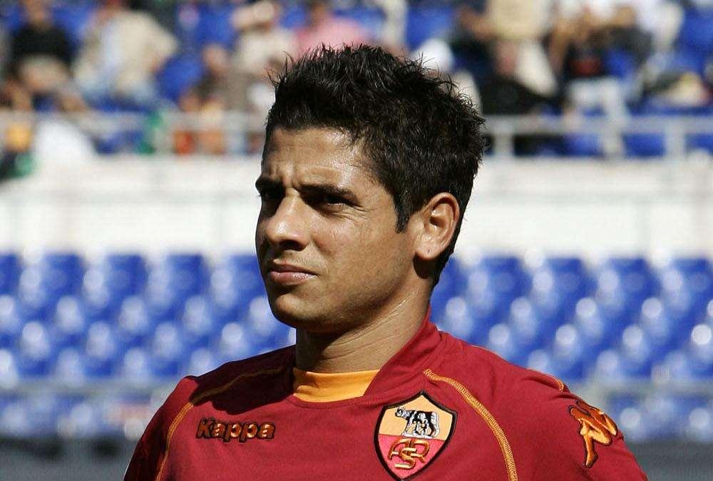 Sarti: "Cicinho tornerebbe a Roma solo per giocare"
