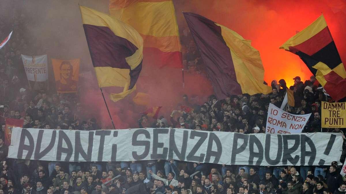 La gara vista dalla curva - La Roma saluta la Champions League tra gli applausi della Sud. VIDEO!