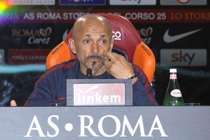 TRIGORIA - Spalletti: "Secondo posto come vincere il campionato. Manichini opera di persone deviate. Mortificante ritirare la 10 di Totti, ricordiamo il suo nome su tutte le maglie"