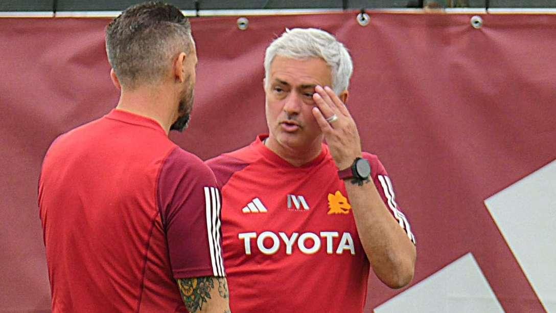Mourinho sull'esordio in Europa League: "Dobbiamo evitare di arrivare secondi e fare un'eliminatoria in più". VIDEO! 