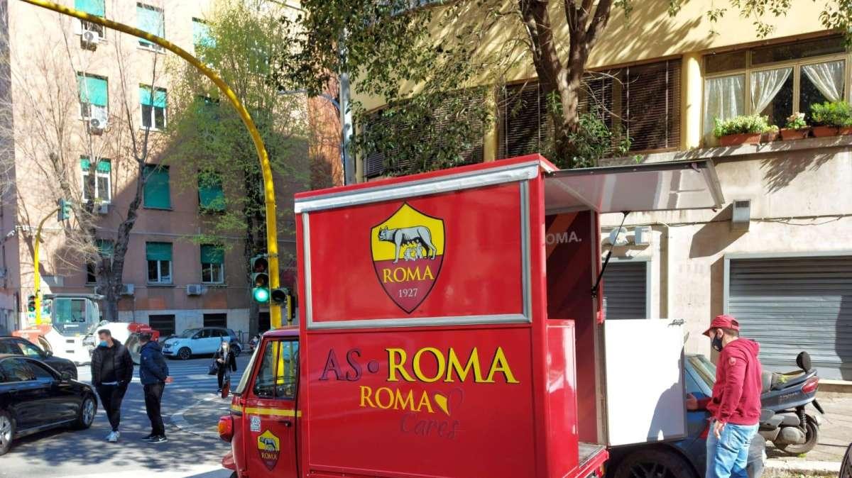 Coronavirus, AS Roma e OPES insieme per consegna pacchi solidali