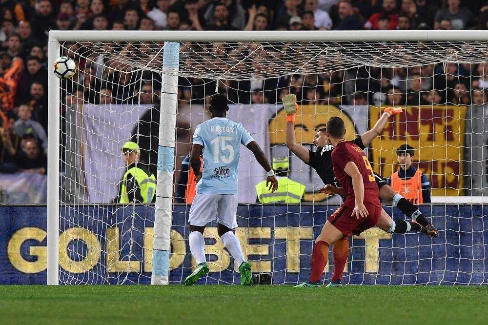 Lazio-Roma 0-0 - Top & Flop